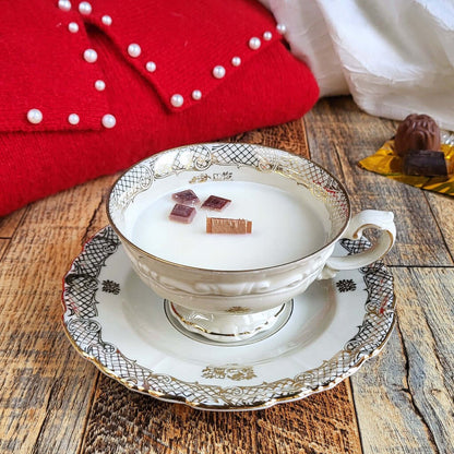 TORTA SACHER - Candela Profumata in Tazza Vintage (+stili da scegliere)